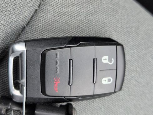 Used 2024 RAM 2500 Big Horn w/ Bed Utility Group image 21