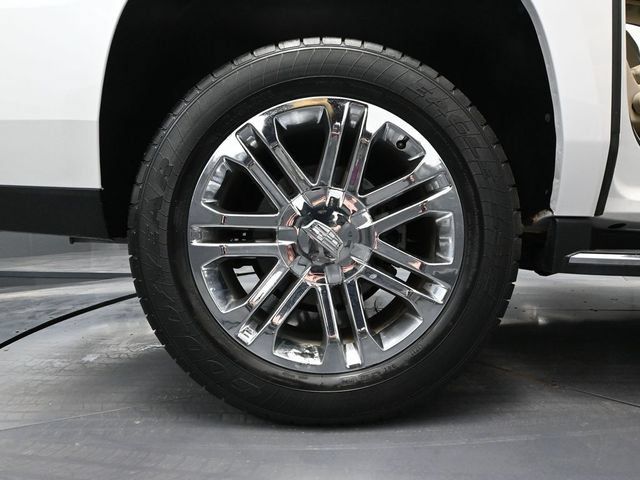 Used 2017 Cadillac Escalade ESV 4WD image 11