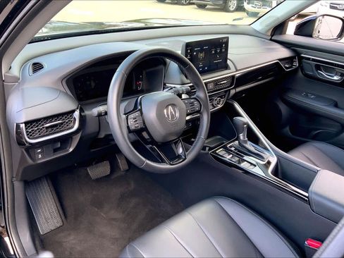 Used 2025 Acura ADX FWD image 18