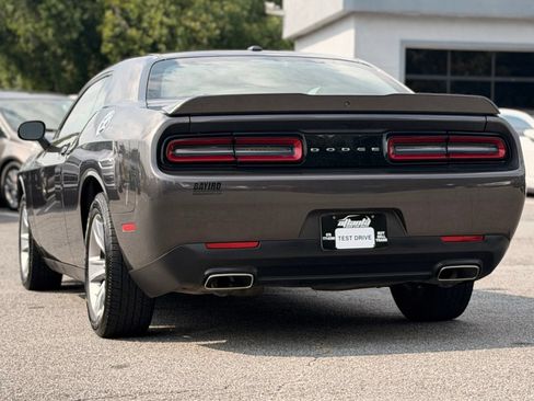 Used 2022 Dodge Challenger SXT RWD image 3