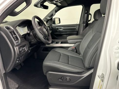 New 2026 RAM 1500 4x4 Crew Cab image 19
