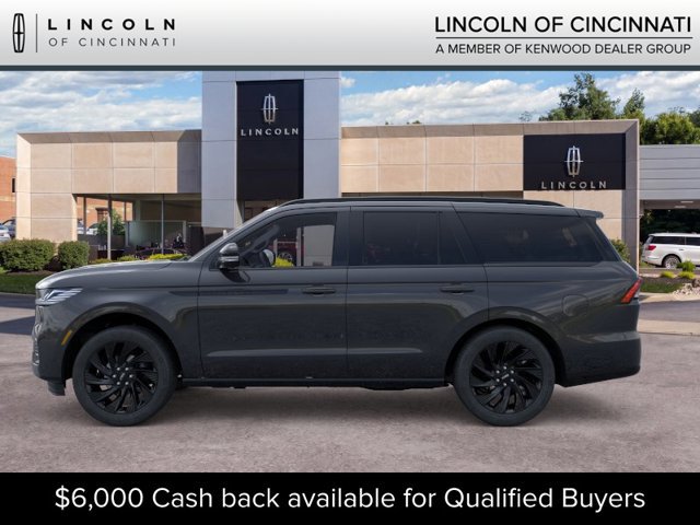 New 2026 Lincoln Navigator Reserve w/ Jet Appearance Package AWD/4WD image 4