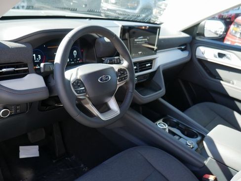 New 2026 Ford Explorer Active image 16