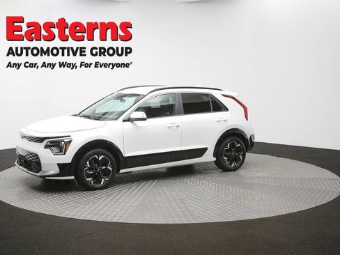 Used 2023 Kia Niro Wind w/ Wind Preserve Package FWD image 57