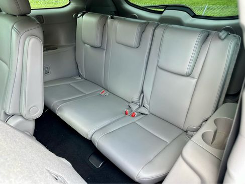 Used 2017 Toyota Highlander Limited Platinum AWD/4WD image 14