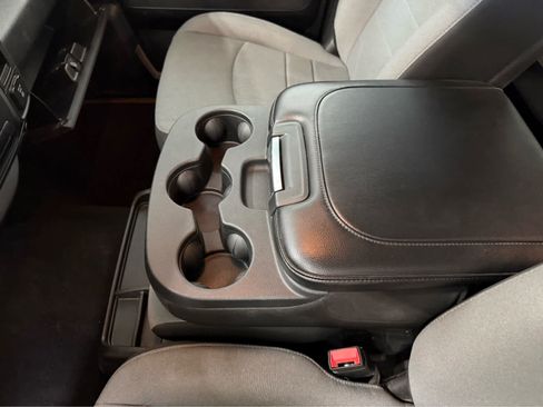 Used 2023 RAM 1500 Classic SLT AWD/4WD image 20