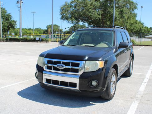 Used 2009 Ford Escape Limited FWD image 1