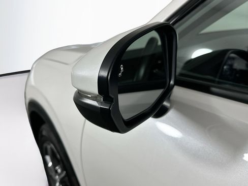 Used 2025 Honda HR-V EX-L image 16