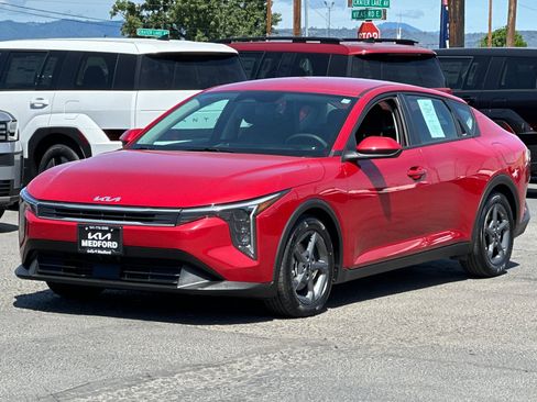 Used 2025 Kia K4 FWD image 9