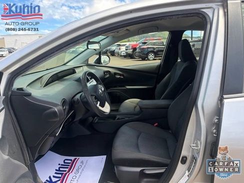 Used 2018 Toyota Prius Two FWD image 28