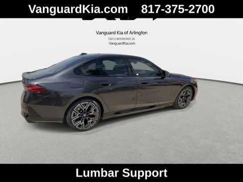 Used 2024 BMW i5 eDrive40i w/ M Sport Package RWD image 9