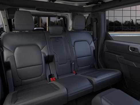 New 2026 Ford Bronco Outer Banks w/ Sasquatch Package AWD/4WD image 11