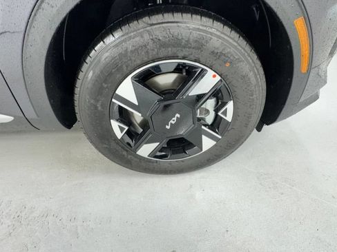 New 2026 Kia Sportage LX AWD/4WD image 9