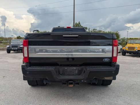 Used 2021 Ford F450 Platinum w/ FX4 Off-Road Package image 5