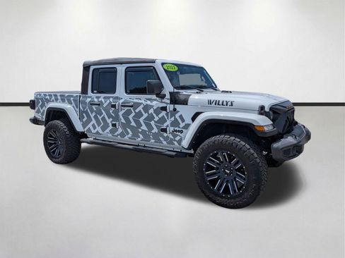 Used 2021 Jeep Gladiator Sport AWD/4WD image 1