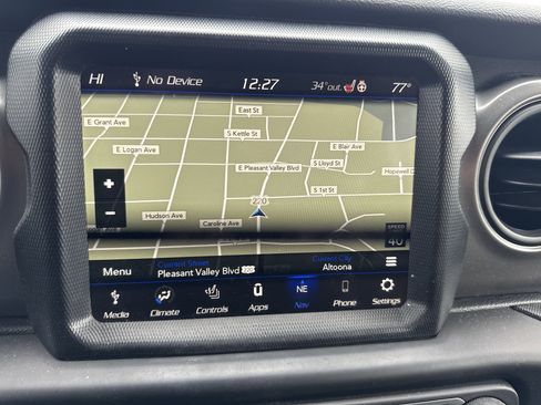 Used 2023 Jeep Wrangler Sport S image 16