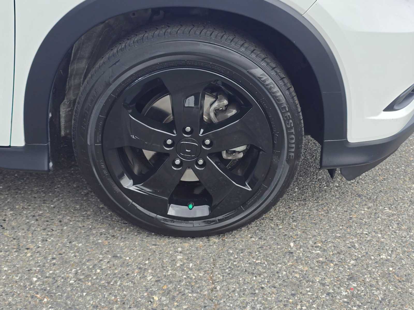 Used 2018 Honda HR-V EX image 9