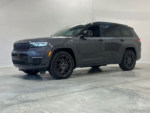 Used 2024 Jeep Grand Cherokee L Summit image 2