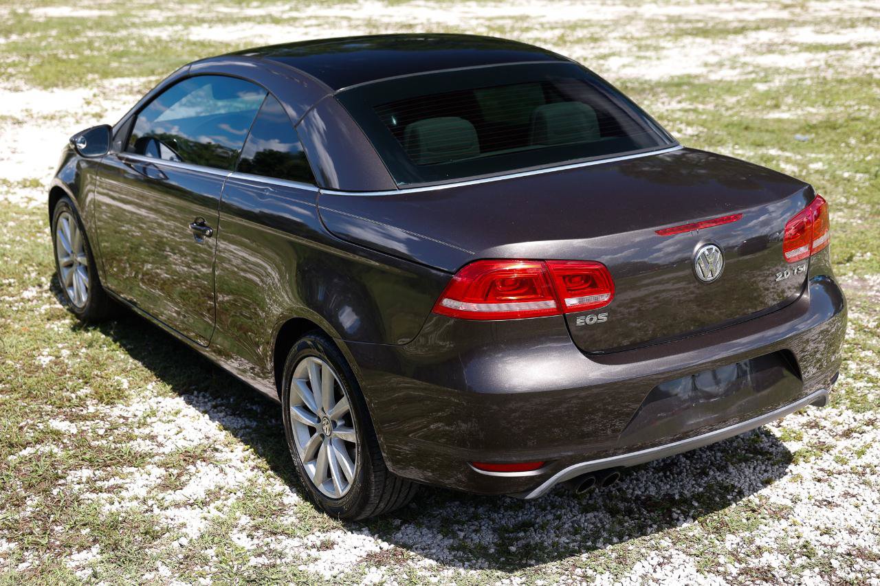 Used 2013 Volkswagen Eos Komfort FWD image 5