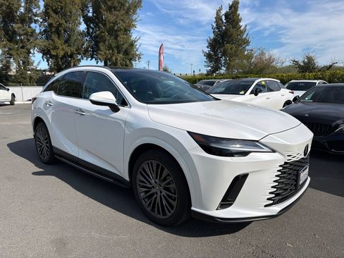 Used 2024 Lexus RX 350 w/ Convenience Package AWD/4WD image 3