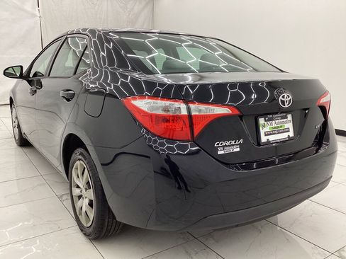 Used 2015 Toyota Corolla LE image 9