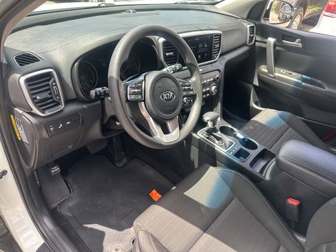 Used 2020 Kia Sportage LX w/ LX Popular Package AWD/4WD image 9