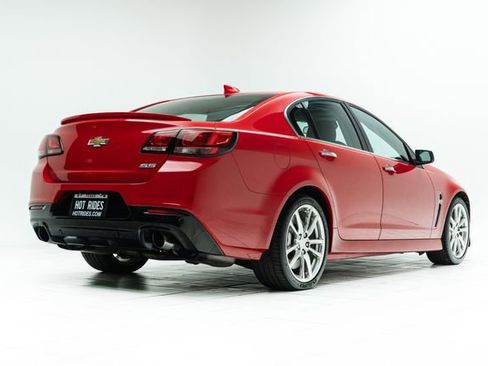 Used 2015 Chevrolet SS image 12