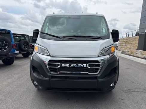 Used 2025 RAM ProMaster 2500 w/ U-Haul Equipment Group FWD image 8