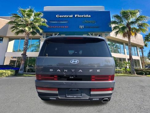 Used 2025 Hyundai Santa Fe Limited FWD image 6