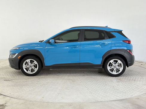 Used 2022 Hyundai Kona SEL w/ Convenience Package AWD/4WD image 2