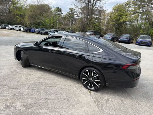 Certified 2025 Honda Accord Touring image 7