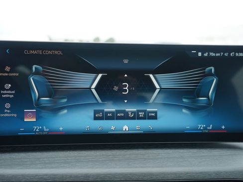 New 2026 BMW i4 eDrive40 w/ Parking Assistance Package image 17