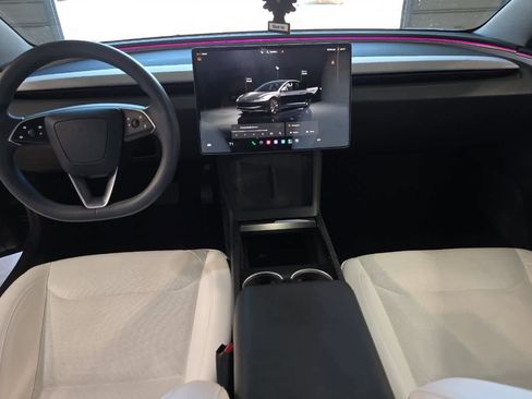 Used 2025 Tesla Model 3 Long Range RWD image 4