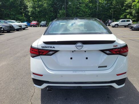 New 2025 Nissan Sentra SR w/ Midnight Edition image 5