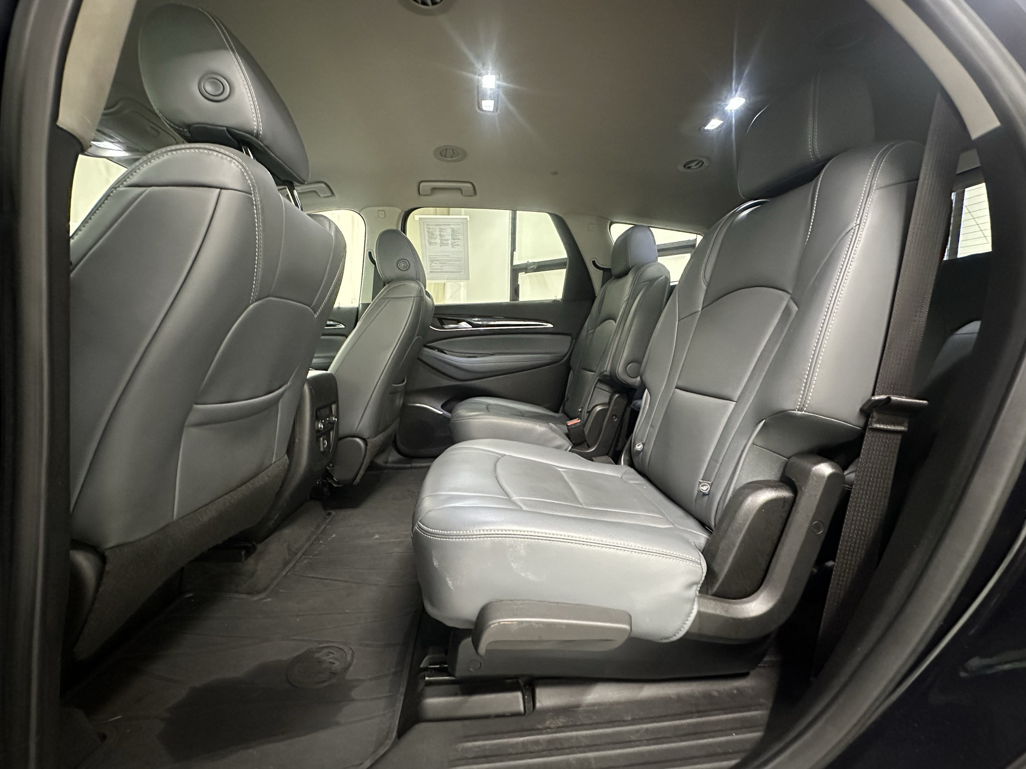 Used 2020 Buick Enclave Essence w/ Trailering Package, 5000 lbs. AWD/4WD image 12