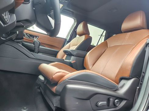 Certified 2026 Subaru Outback Touring XT AWD/4WD image 7
