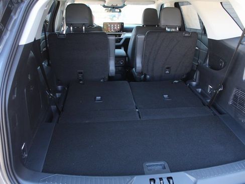 New 2026 Ford Explorer Active w/ Active Comfort Package RWD image 18