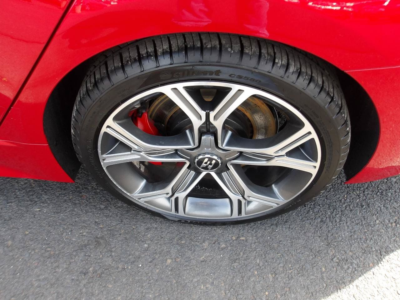 Used 2018 Kia Stinger GT2 RWD image 28