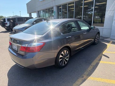 Used 2015 Honda Accord Touring image 5