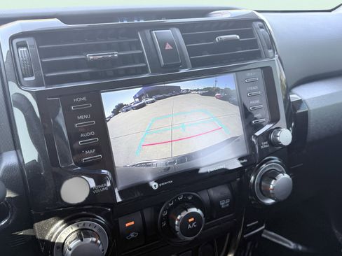 Used 2022 Toyota 4Runner TRD Off-Road image 77