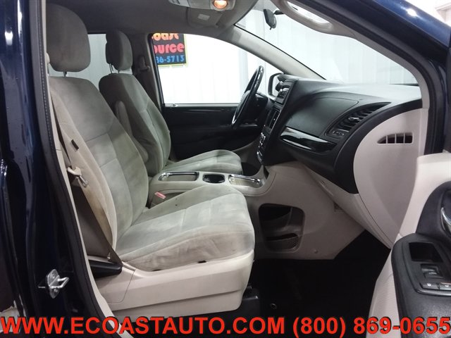 Used 2014 Dodge Grand Caravan SXT w/ Rear Park Assist Package FWD image 15