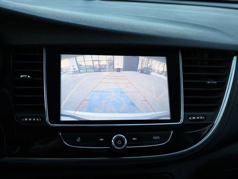 Used 2018 Buick Encore Preferred image 37