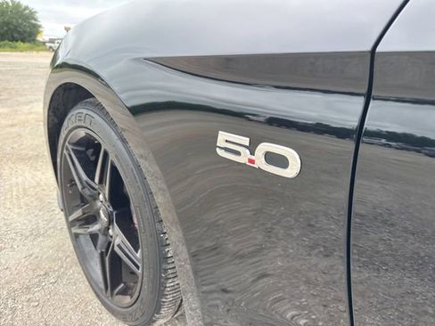Used 2019 Ford Mustang GT Premium w/ GT Performance Package RWD image 17
