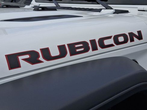 Certified 2025 Jeep Wrangler Unlimited Rubicon w/ Convenience Group image 31