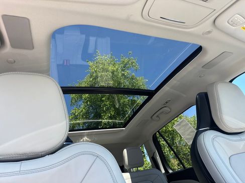 New 2026 Lincoln Aviator Reserve w/ Luxury Package AWD/4WD image 25