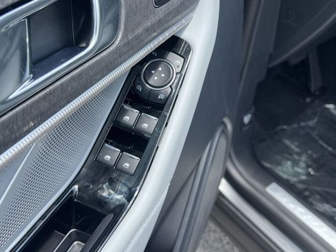 New 2026 Ford Explorer Platinum AWD/4WD image 16