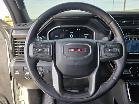 Used 2022 GMC Sierra 1500 AT4 w/ AT4 Preferred Package image 18