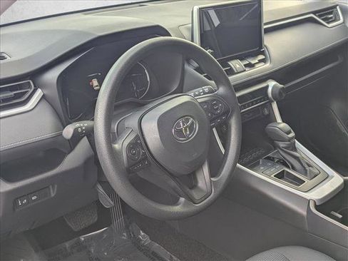 Used 2025 Toyota RAV4 LE image 9