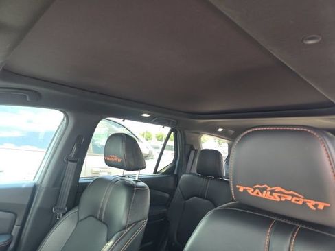 Used 2023 Honda Pilot TrailSport image 7