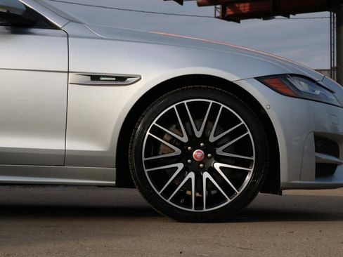 Used 2016 Jaguar XF R-Sport RWD image 5